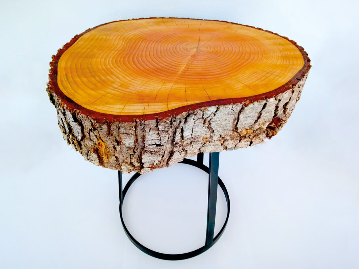 Table d'appoint, cèdre et acier